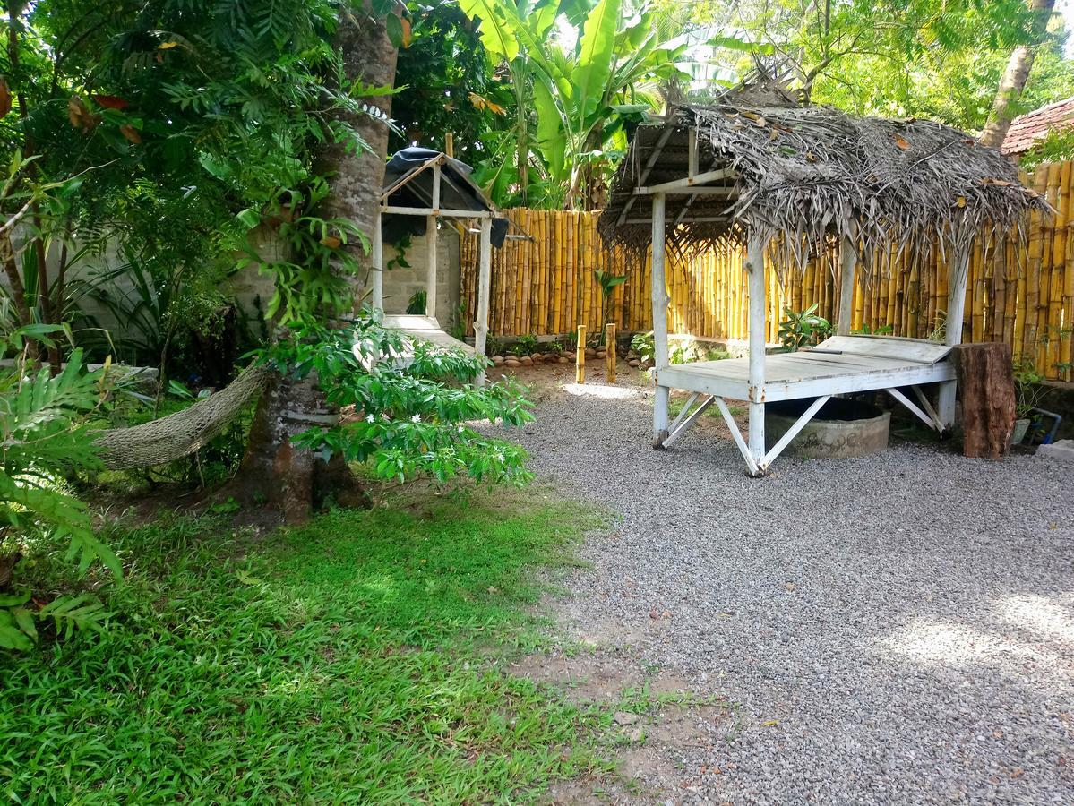 The Bambos Villa Hikkaduwa Ngoại thất bức ảnh