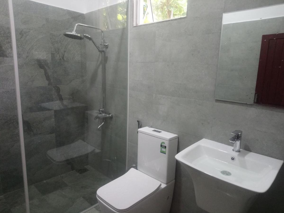 The Bambos Villa Hikkaduwa Ngoại thất bức ảnh